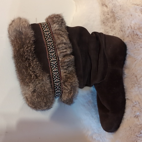 Martino| Vintage Brown Suede Boots With Rabbit Fur Details - Picture 7 of 10